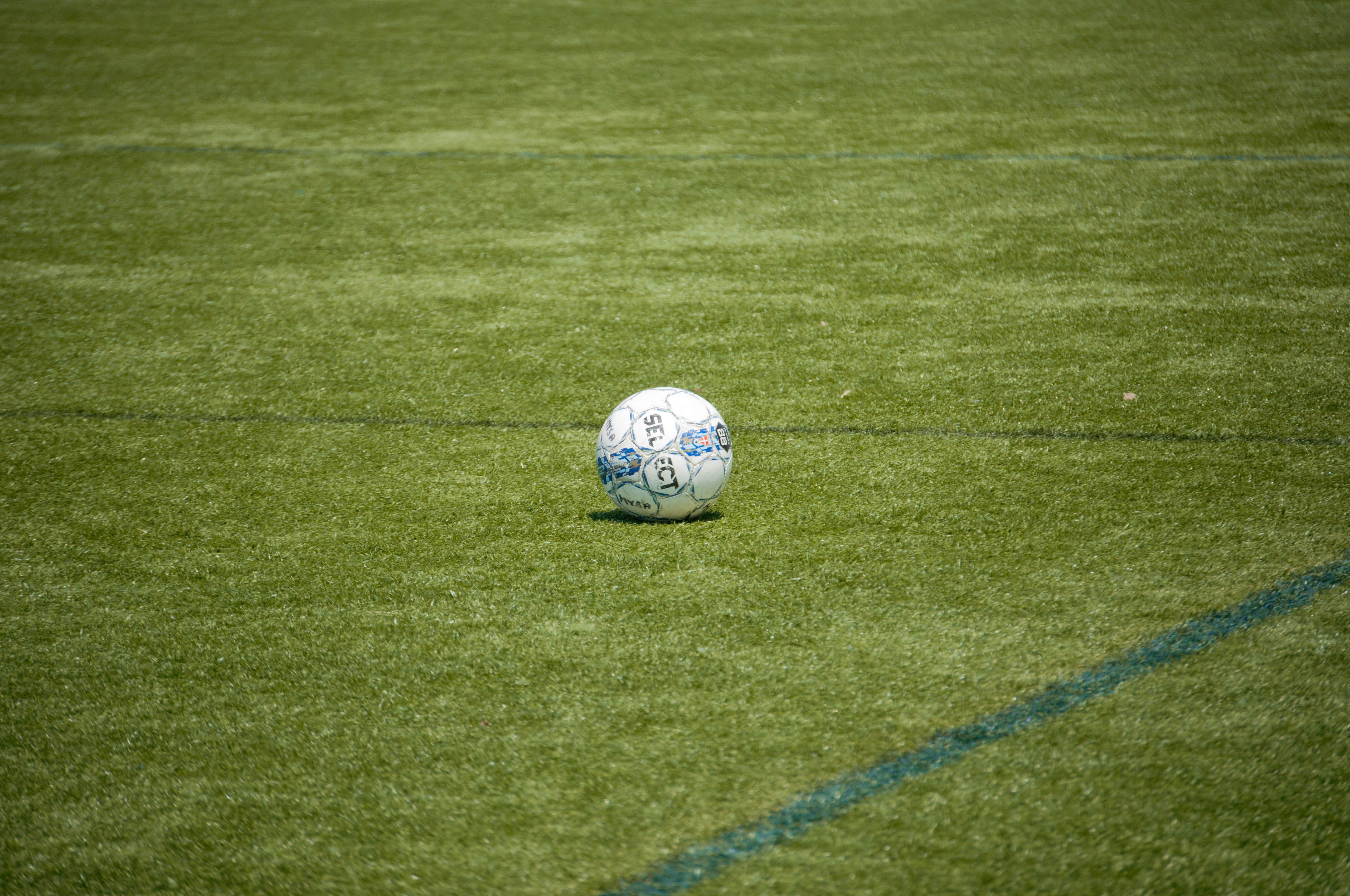 Urban night photography scene taken by Alex Grasso